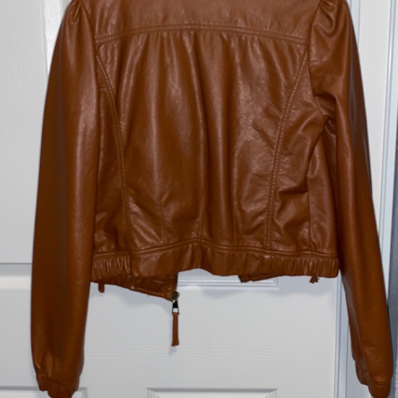 Leather jacket - Picture 2 of 3